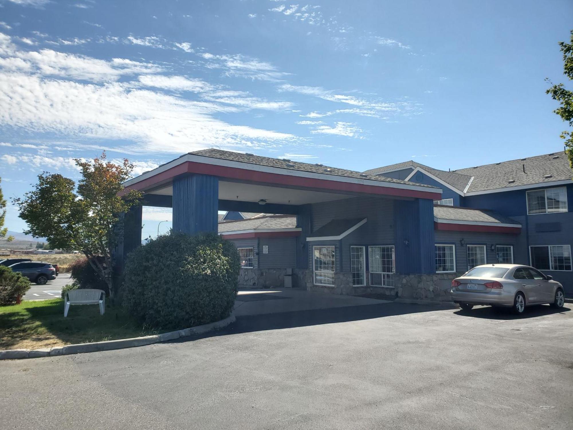 Omak Inn Экстерьер фото